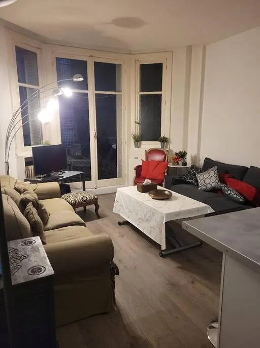 Appartement 2 Chambres 1 Salle De Bain Paris 8Eme Champs Elysees