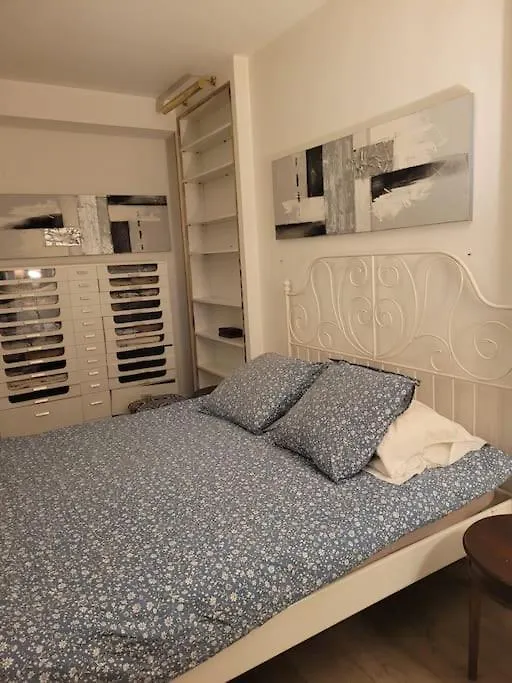 Apartment Appartement 2 Chambres 1 Salle De Bain Paris 8Eme Champs Elysees
